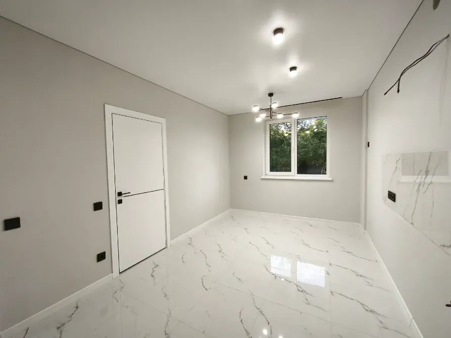 Продажа 1к Квартира 35 кв.м Тихого 11 Ужгород - изображение 6