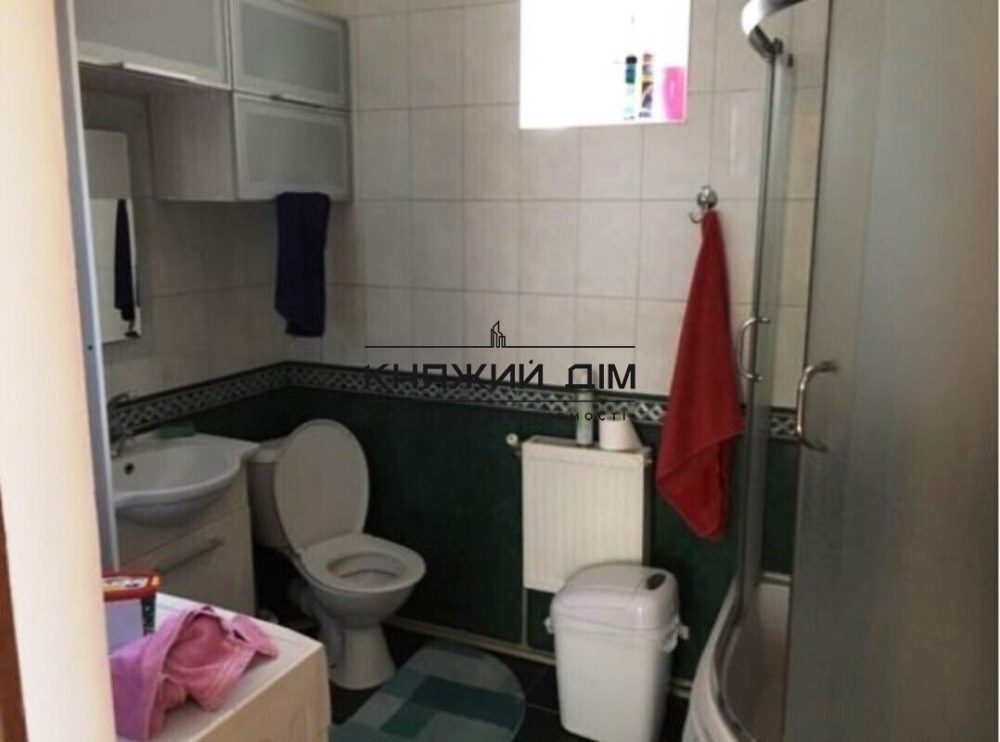 Продажа 2-х этажного дома в с. Подгорцы. № 2210677  - фото 3