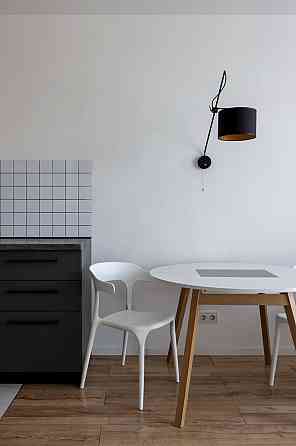 Продаж Квартира 2-кімнатна, 4/9 поверх на Салютна вул., д. 2б Київ