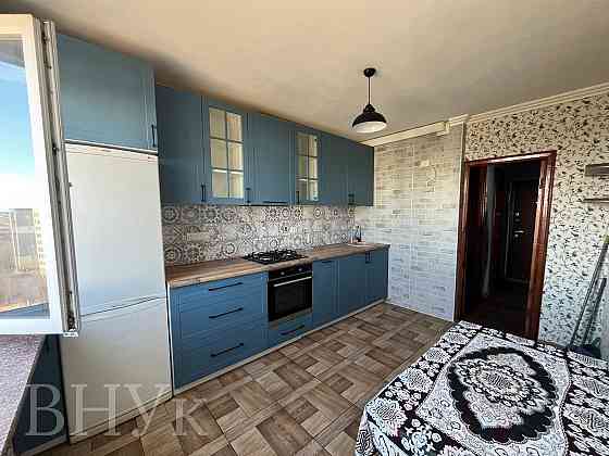 Продаж Квартира 4-кімнатна, 9/9 поверх на Червоної Калини пр. Львів