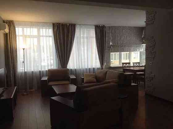 Оренда Квартира 2-кімнатна, 2/24 поверх на пр. Валерия Лобановского Київ