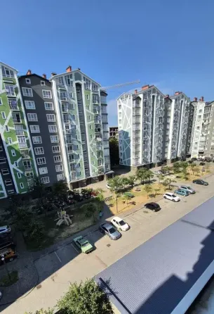 Продаж Квартира 2-кімнатна, 5/10 поверх на вул. Целевича Ю. Ивано-Франковск