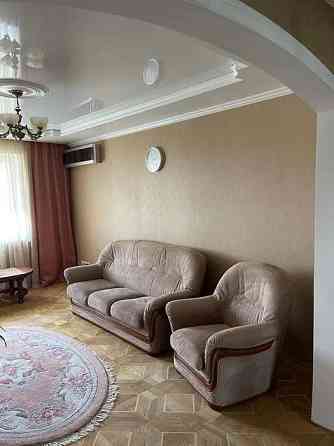 Оренда Квартира 3-кімнатна, 9/10 поверх на ул. Дегтярёвская Kiev