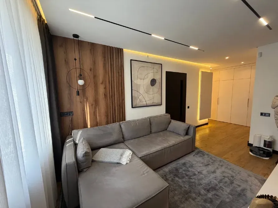 Продажа 2к Квартира 69.2 кв.м вул. Центральна, ЖК 