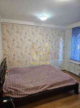 Продаж Квартира 2-кімнатна на Леся Курбаса пр-т, 5 Киев