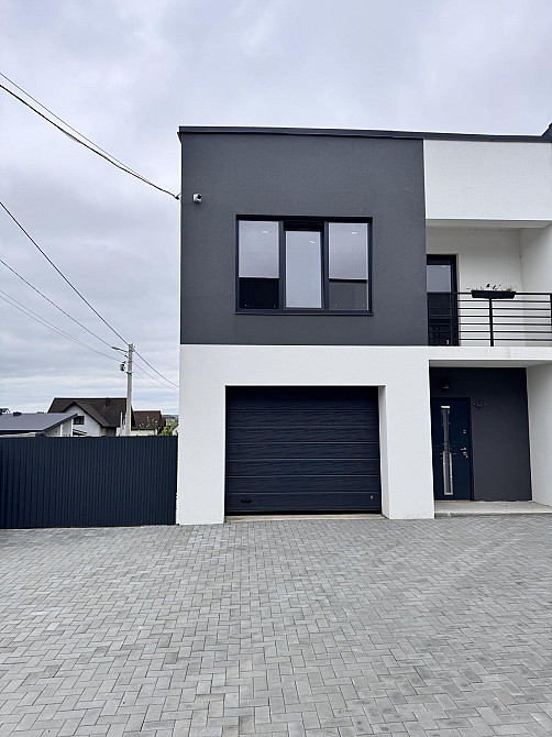 Продаж Будинок 3-кімнатний на вул. Весняна Рівне - фото 1