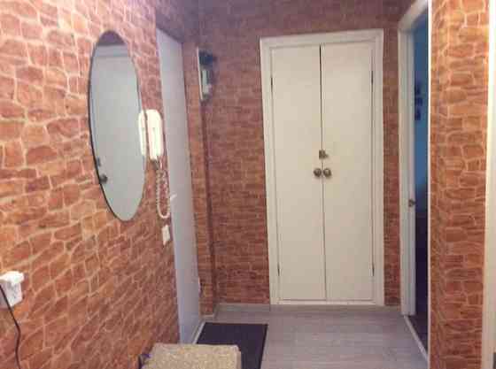 Оренда Квартира 2-кімнатна, 4/9 поверх на пр. Павла Тычины Київ