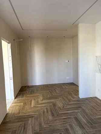 Продам 1 комнатную в новом доме с АГВ на Таирова. Ак. Королева Одеса