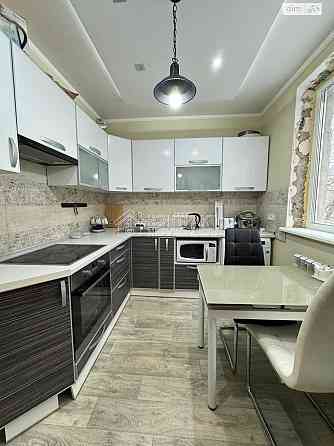 Продаж Квартира 2-кімнатна, 2/16 поверх на вул. Леся Сердюка Харків