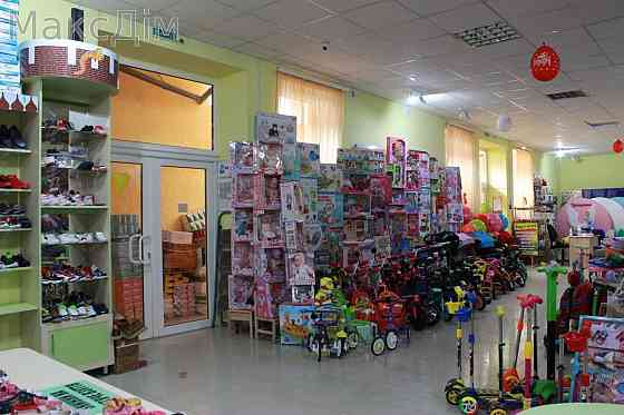 Продаж торгове приміщення на вул. Ринок поверх - 1/3 Чортків