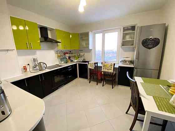 Оренда Квартира 3-кімнатна на ул. Здолбуновская, 13 Kiev