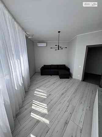 Оренда Квартира 2-кімнатна, 12/25 поверх на вул. Воскресенська, 2В Київ