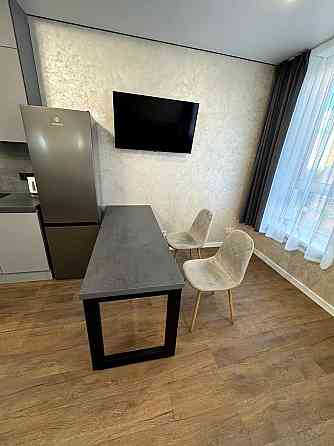 Оренда Квартира 1-кімнатна, 4/9 поверх на проспект Соборності, 17 Kiev