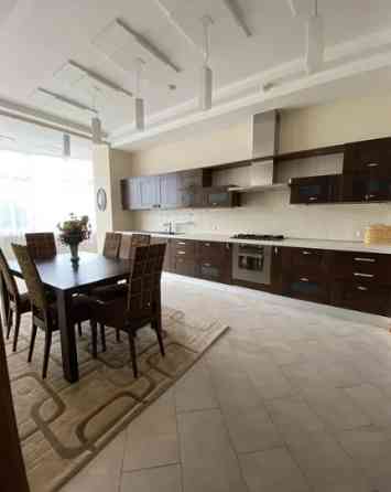 Оренда Квартира 4-кімнатна, 5/8 поверх на Каркашадзе пер., 3/1 Одеса