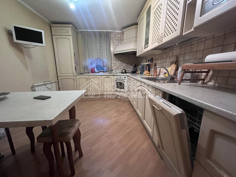 Продаж Квартира 3-кімнатна, 2/9 поверх на вул. Велика Кільцева Харьков - изображение 2