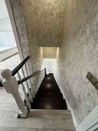 Продаж Квартира 3-кімнатна, 5/6 поверх на вул. Дмитрівська Kharkiv