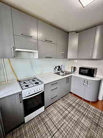 Продаж Квартира 3-кімнатна, 4/5 поверх на вул. Степана Бандери Ровно