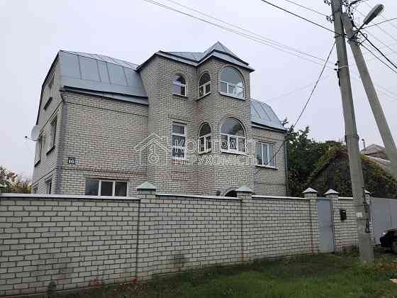 Продаж Будинок 7-кімнатний на вул. Кедровий Харків