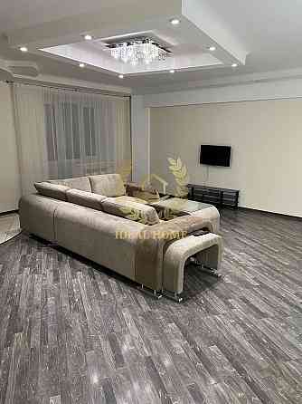 Продаж Квартира 3-кімнатна на Вишняковская ул., 13 Kiev