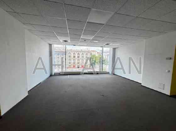 Оренда офісне приміщення на Хрещатик вул., 19 приміщень - 5, поверх - 3/4 Kiev