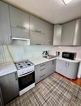 Продаж Квартира 3-кімнатна, 4/5 поверх на вул. Степана Бандери Ровно