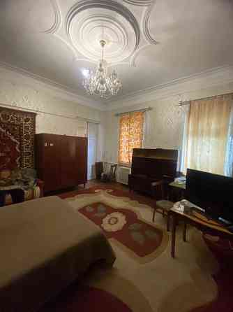 Продаж 1-поверховий Частина будинку з ділянкою 1 сот 48 кв.м 1 кімн. на Небесної сотні Zhytomyr