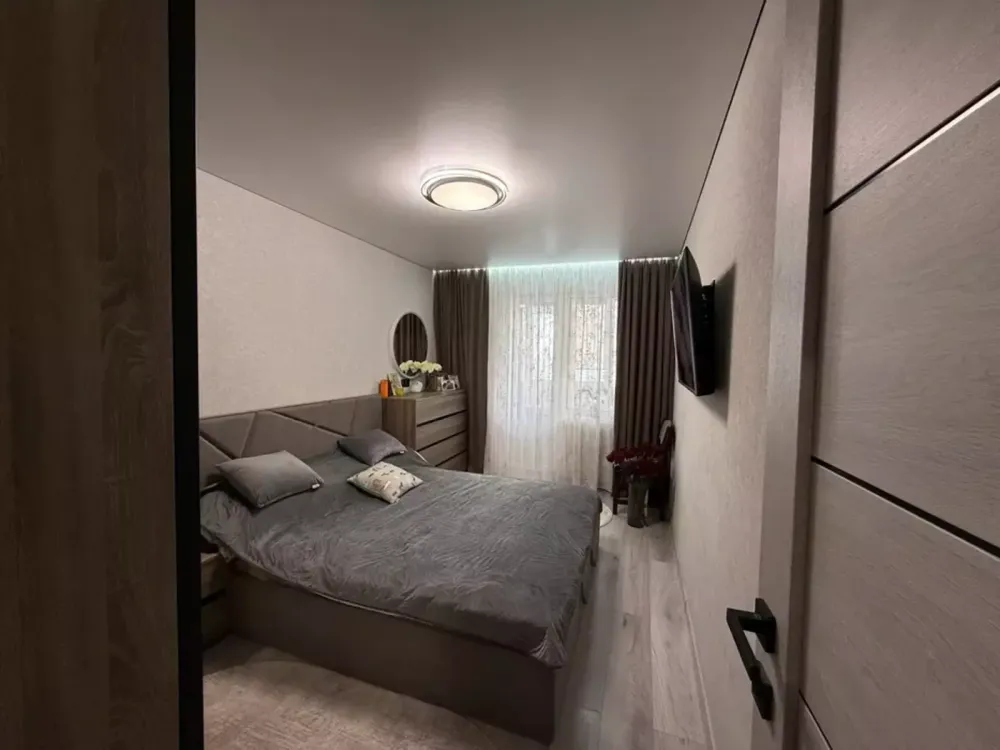 Продаж Квартира 3-кімнатна, 8/10 поверх на вул. Полтавська Кропивницкий - изображение 1