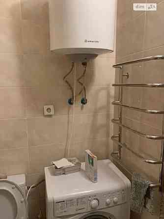 Продаж Квартира 1-кімнатна, 7/36 поверх на Харківське шосе, 19Б Kiev