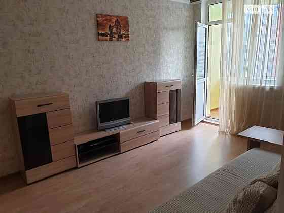 Оренда Квартира 1-кімнатна, 7/16 поверх на Юлії Здановської, 46/1 Київ