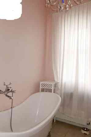 Продаж Квартира 4-кімнатна на ул. Софиевская, 23 Odessa