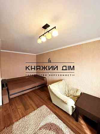 Продаж Квартира 1-кімнатна, 9/9 поверх на Харьковское шоссе Kiev