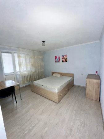 Продаж Квартира 1-кімнатна на просп. Небесной Сотни (просп. М. Жукова), 32 Одеса