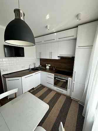 Продаж Квартира 1-кімнатна, 25/25 поверх на Гмирі Бориса вул., д. 12б Київ