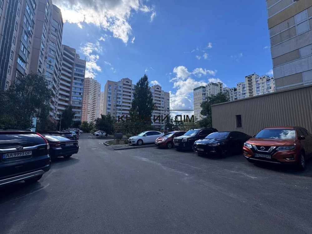 Продаж Квартира 3-кімнатна, 12/14 поверх на Вишняковская ул. Киев - изображение 9