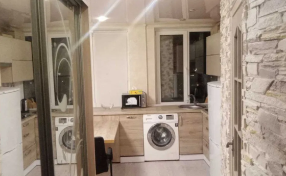 Оренда Квартира 1-кімнатна, 6/9 поверх на просп. Науки, 98 Kiev