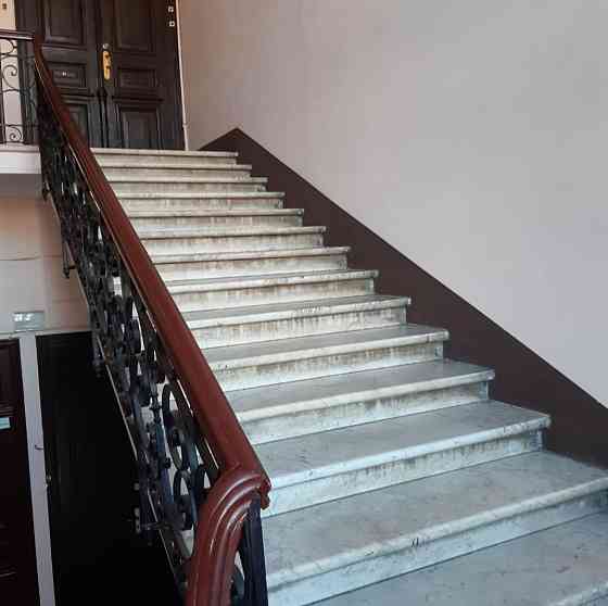 Продам комуну в центрі міста Odessa