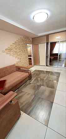 Оренда Квартира 2-кімнатна, 3/10 поверх на вул.Харківське шосе, 168А Київ