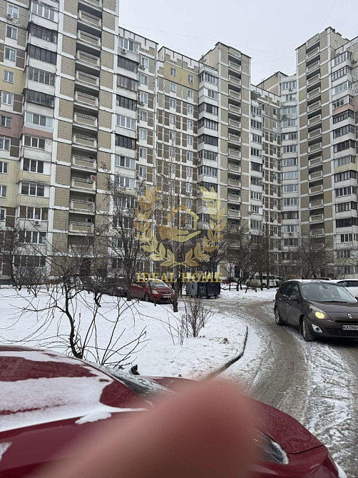 Продаж Квартира 3-кімнатна на Александры Экстер ул. Киев - изображение 1