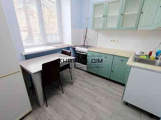 Оренда Квартира 2-кімнатна, 1/5 поверх на Гагарина Юрия просп./Леоніда Каденюка просп. Киев