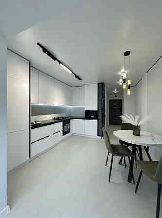 Продаж 1к квартири, 49 кв.м, просп. Бандери Ternopil'