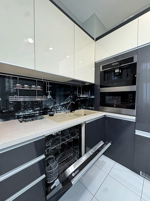 Продаж Квартира 3-кімнатна, 22/25 поверх на Генерала Шаповала вул., д. 2 Киев - изображение 2