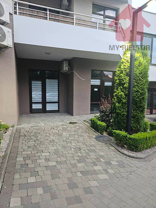 Оренда приміщення вільного призначення на Університетська, 18 поверх - 1/7 Uzhhorod - photo 1