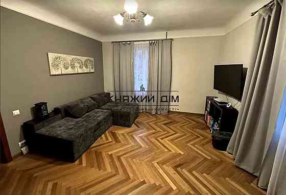 Продаж роздільної 2-х к. квартири Севастопільська Площа. № 21146489 Київ