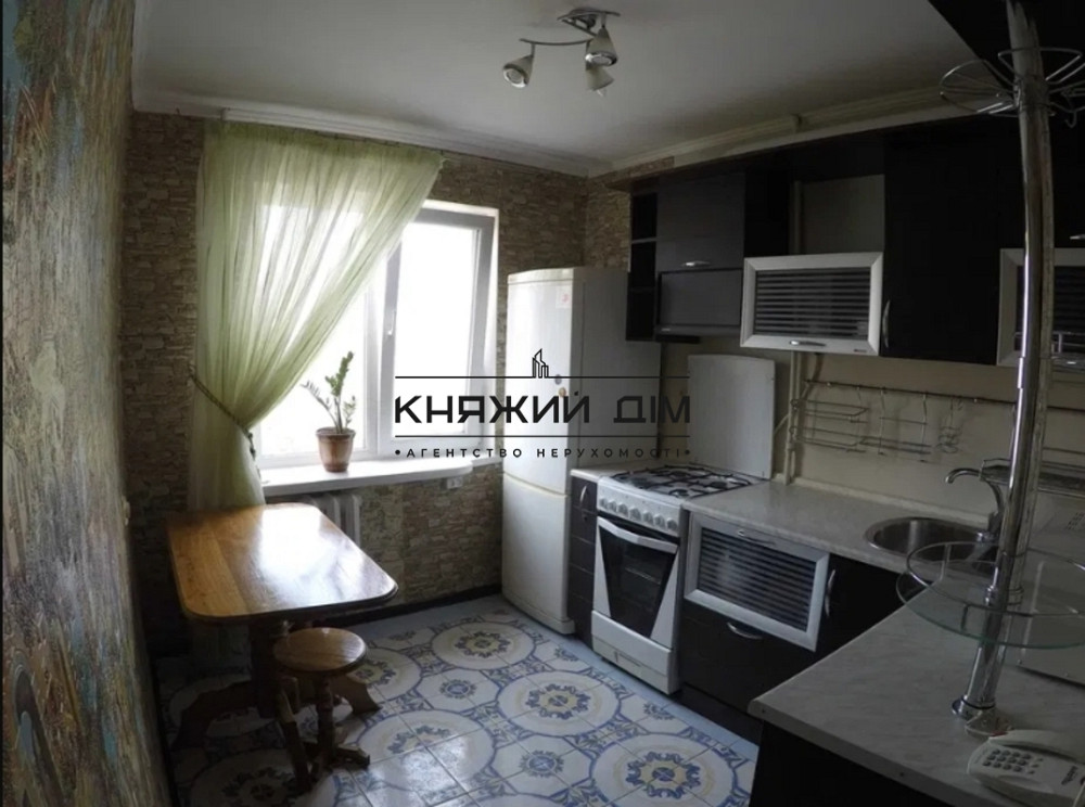 Оренда Квартира 3-кімнатна, 7/9 поверх на Леси Украинки бульв. Киев - изображение 1