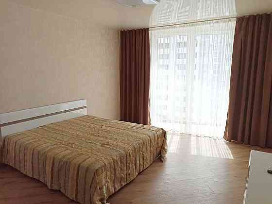 Оренда Квартира 2-кімнатна, 12/25 поверх на Драгоманова ул., 2 Київ