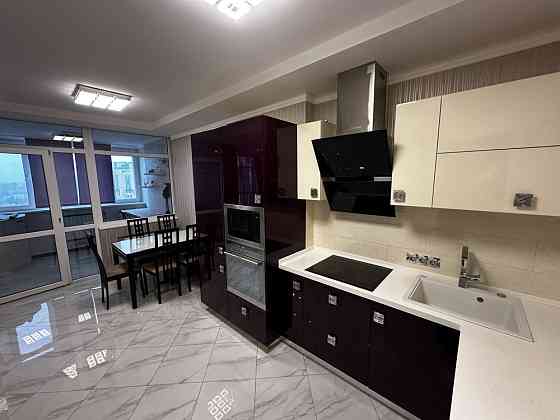 Продаж Квартира 2-кімнатна, 23/25 поверх на Валерія Лобановського вул., д. 4г Киев