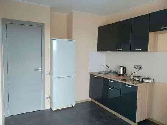 Оренда Квартира 1-кімнатна, 13/27 поверх на пр. Науки, 10 Kiev