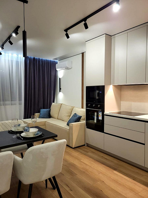 Продаж Квартира 3-кімнатна, 20/25 поверх на Олександра Олеся вул., д. 17 Киев - изображение 2