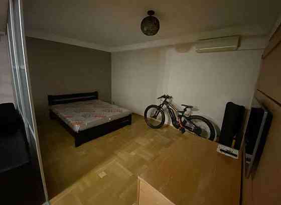 Оренда Квартира 2-кімнатна, 7/8 поверх на ул. Никольско-Ботаническая Киев