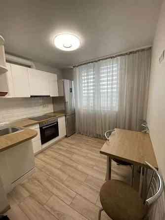 Оренда Квартира 2-кімнатна, 21/26 поверх на ул. Соломии Крушельницкой Киев